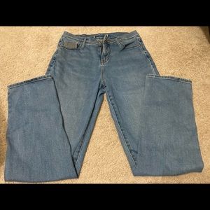 Straight Leg Levi Jeans